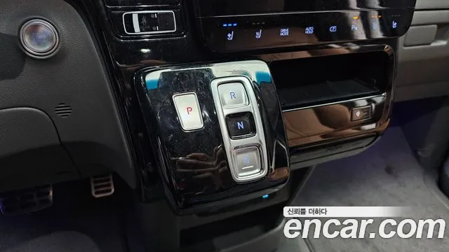 Hyundai Staria — Фото автомобиля 9