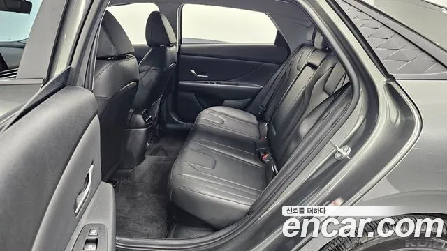 Hyundai Avante CN7 — Фото автомобиля 17