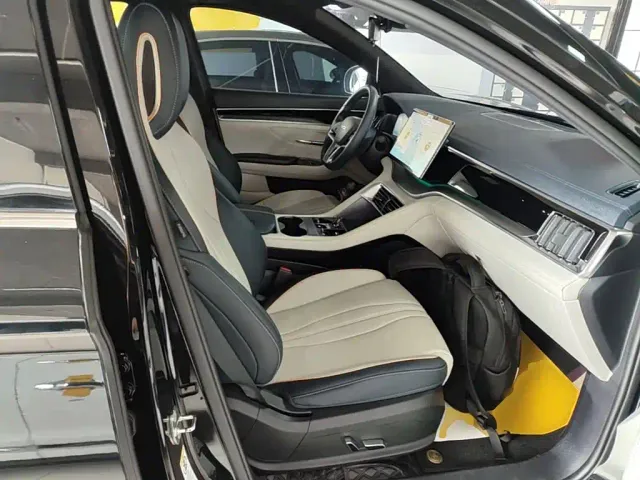 BYD Song PLUS PHEV 2024 Glory Edition DM-i 110km Flagship PLUS — Фото автомобиля 24