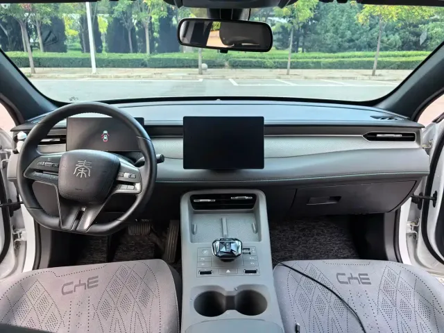 BYD Qin PLUS — Фото автомобиля 9
