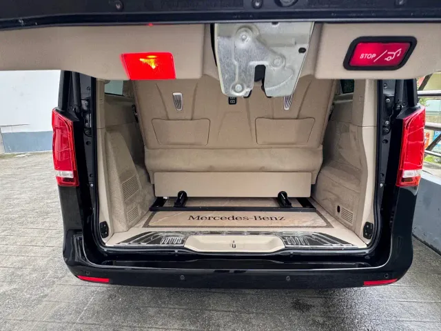 Mercedes-Benz V-Class — Фото автомобиля 21