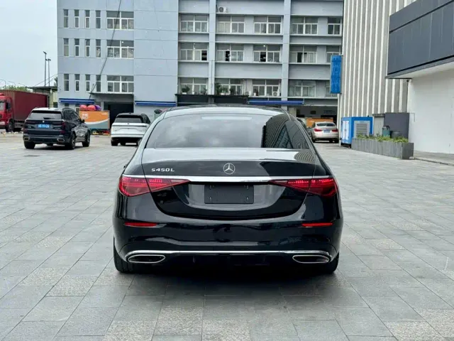 Mercedes-Benz S-Class — Фото автомобиля 5