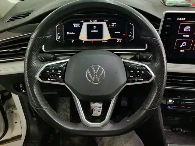 Volkswagen Tiguan L — Фото автомобиля 15