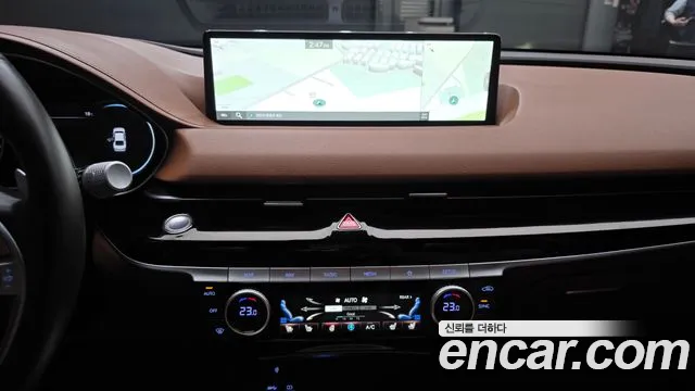 Genesis G80 Бензин 2.5 турбо AWD — Фото автомобиля 16