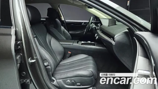 Genesis G80 RG3 — Фото автомобиля 16