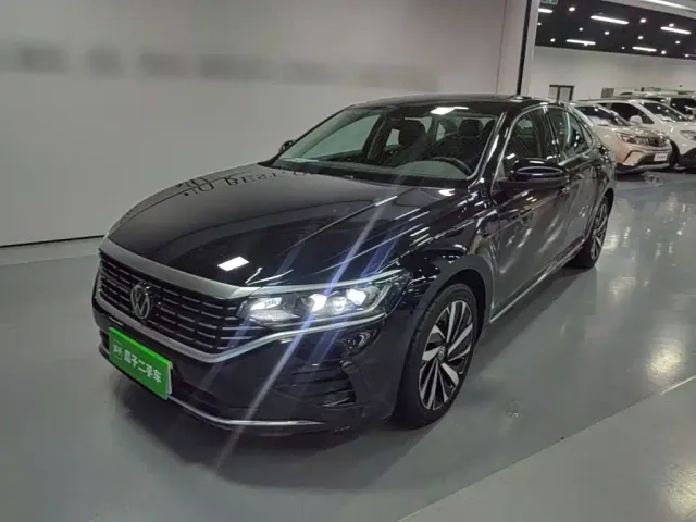 Фотография автомобиля — Volkswagen Passat
