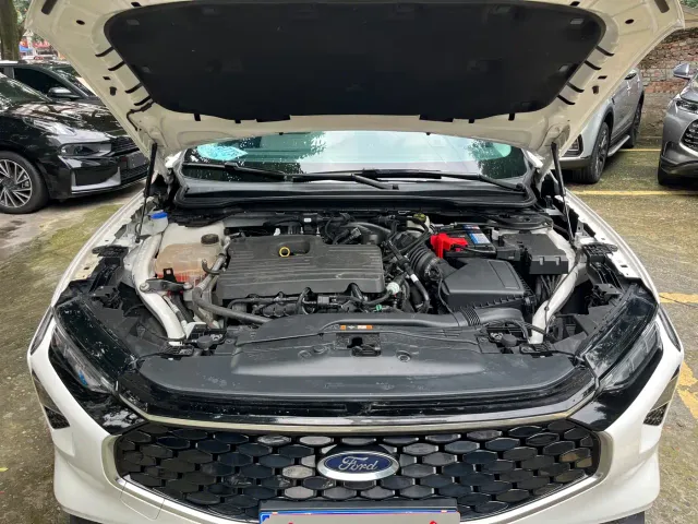 Ford EVOS — Фото автомобиля 15