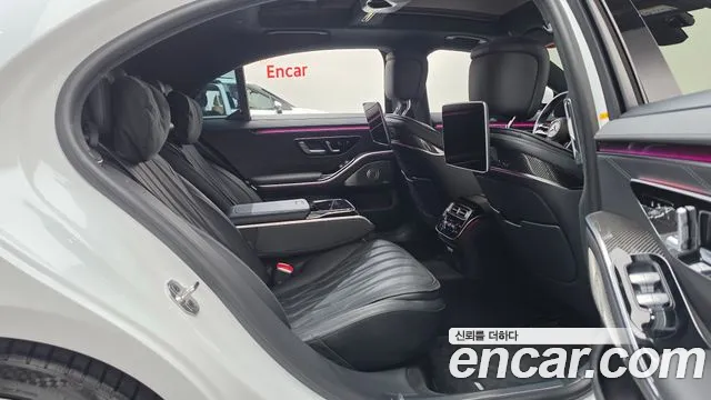 Mercedes-Benz S-Class — Фото автомобиля 11