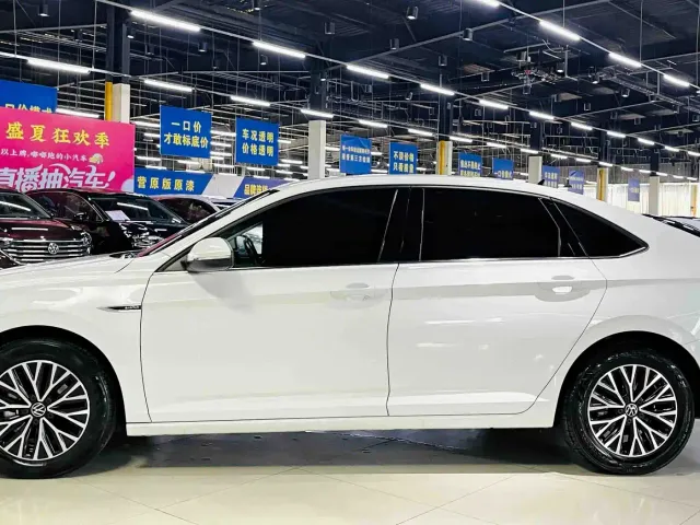 Volkswagen Sagitar — Фото автомобиля 5