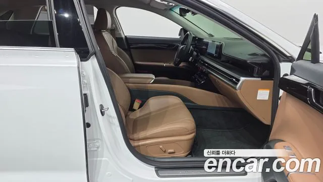 Hyundai Grandeur GN7 — Фото автомобиля 16