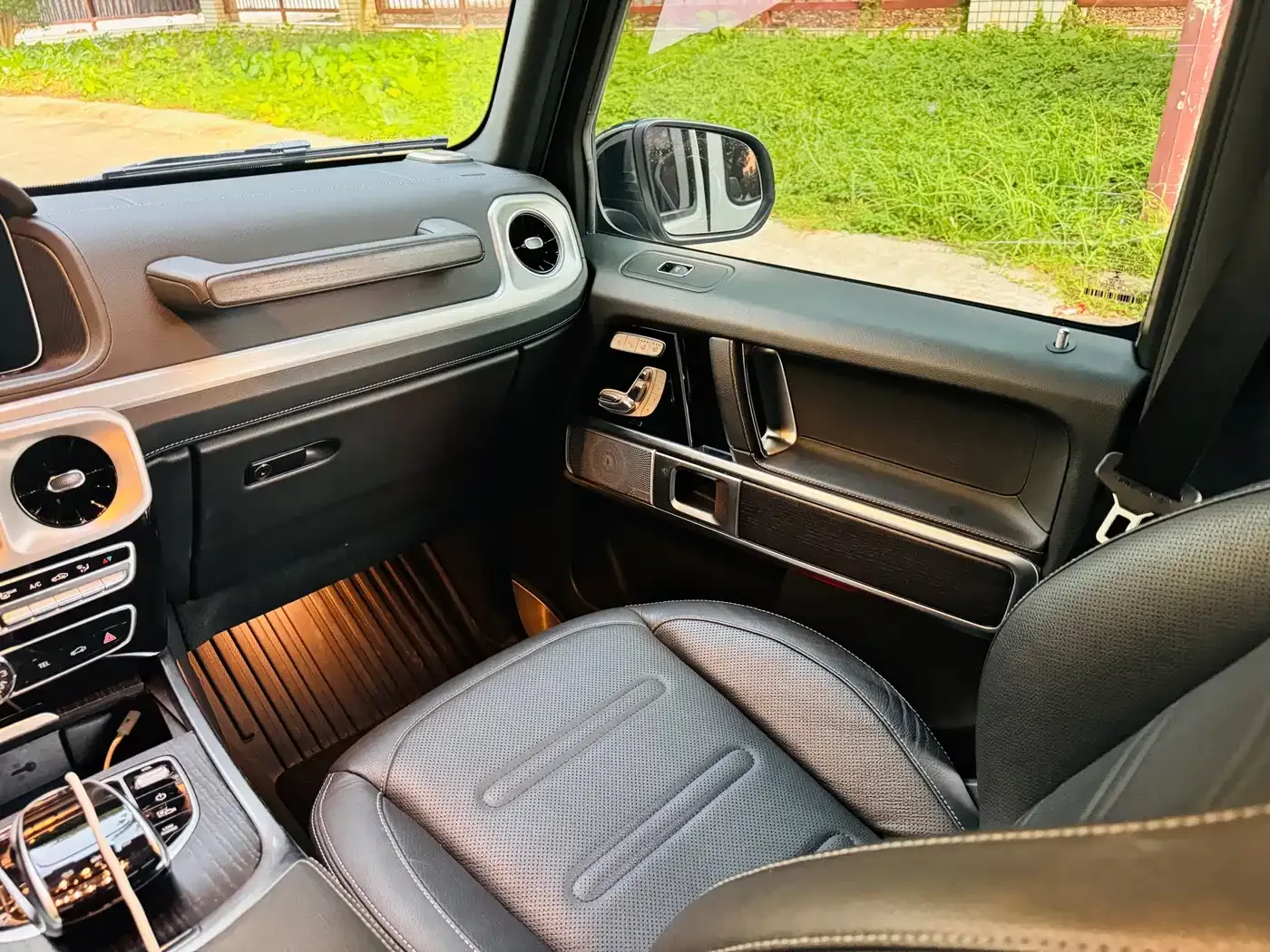 Mercedes-Benz Mercedes-Benz G-Class 2022 G 350 — Фото автомобиля 10