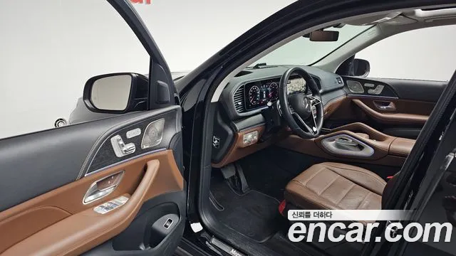 Mercedes-Benz GLE-Class — Фото автомобиля 6