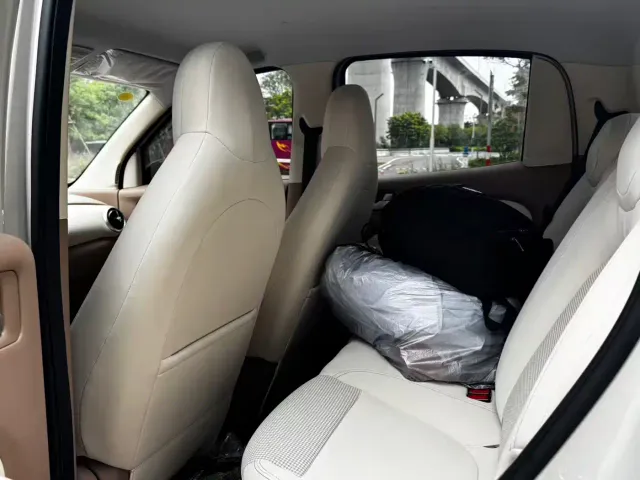 Wuling Hongguang Mini EV — Фото автомобиля 6