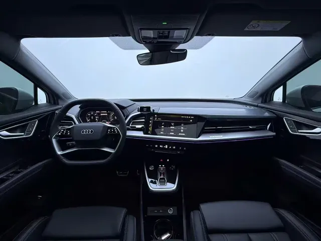 Audi Q4 e-tron — Фото автомобиля 11