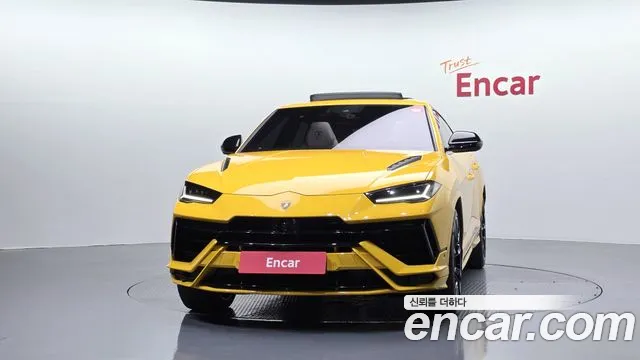 Lamborghini Urus — Фото автомобиля 3
