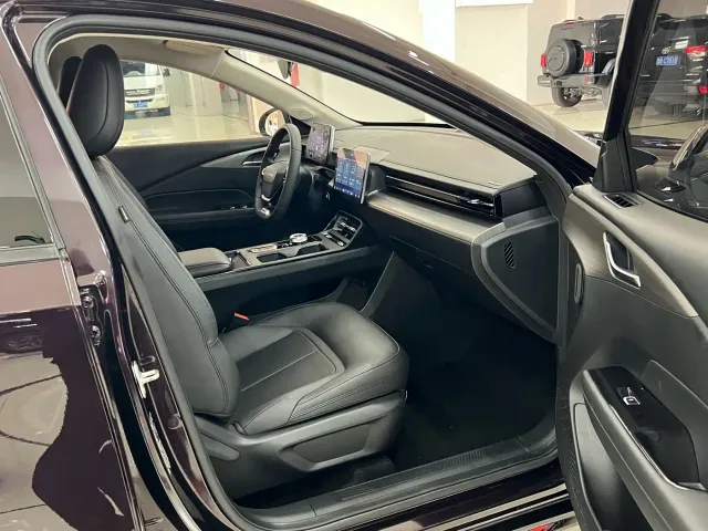 Wuling Starlight — Фото автомобиля 9