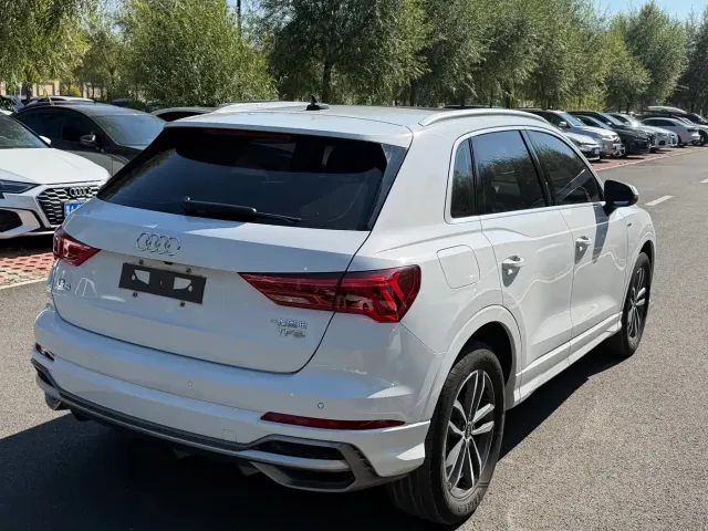 Audi Q3 — Фото автомобиля 6