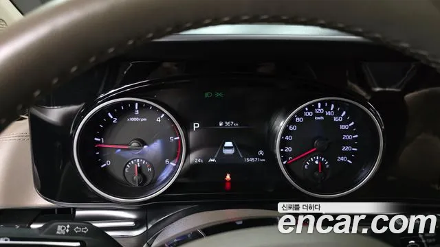 Kia Carnival Generation 4 — Фото автомобиля 8