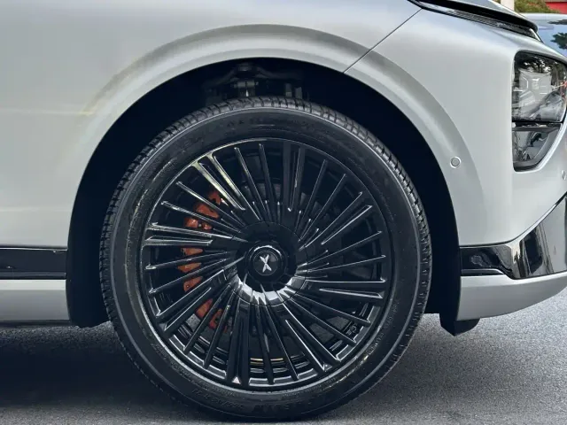 Xpeng G9 — Фото автомобиля 20