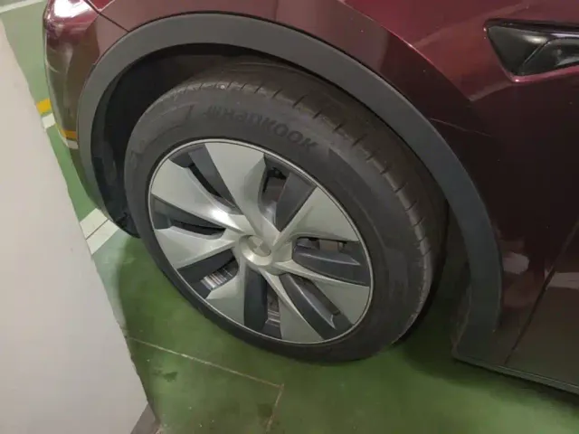 Tesla Model Y — Фото автомобиля 22