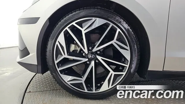 Hyundai Ioniq 6 — Фото автомобиля 5