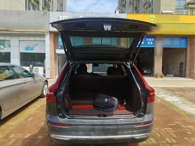 Volvo XC60 — Фото автомобиля 14