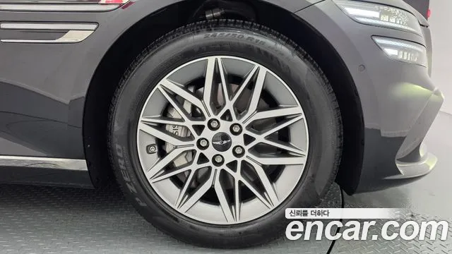 Genesis G80 Бензин 2.5 турбо AWD — Фото автомобиля 21