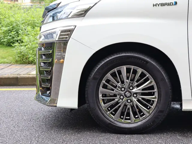 Toyota Vellfire — Фото автомобиля 8