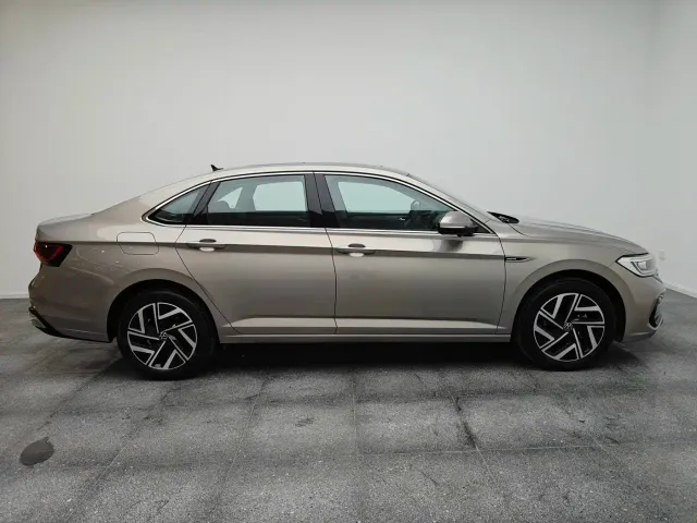 Volkswagen Sagitar — Фото автомобиля 17