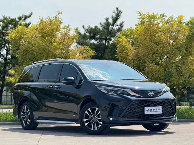 Toyota Granvia — Фото автомобиля 3