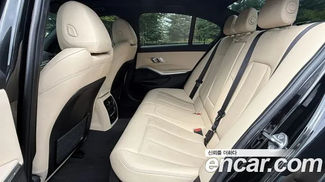BMW 3-Series 3 серия (G20) 320i M Sport — Фото автомобиля 11