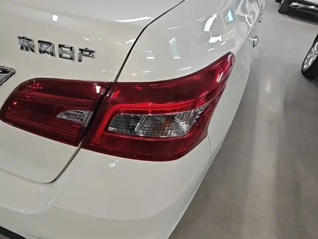 Nissan Sylphy — Фото автомобиля 7