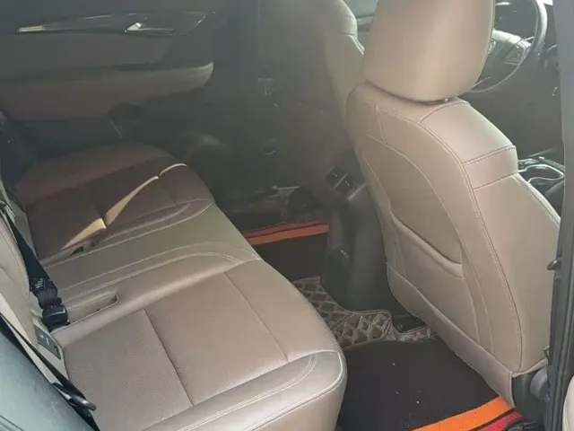Buick Envision Plus — Фото автомобиля 3