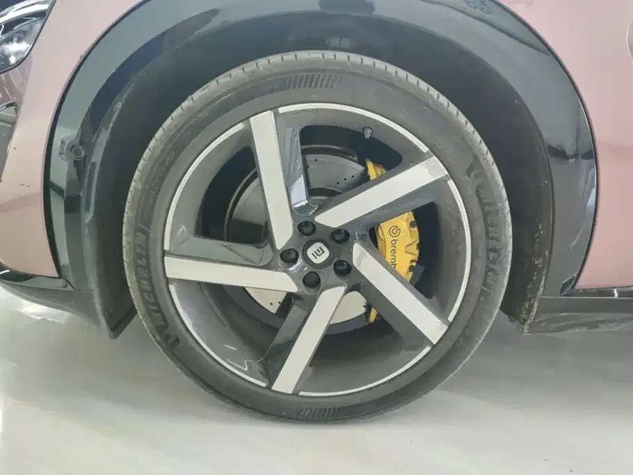 Xiaomi Auto Xiaomi YU7 2025 Ultra Long Range High Performance AWD Max Edition — Фото автомобиля 6