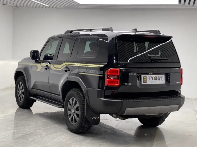 Toyota Prado — Фото автомобиля 4