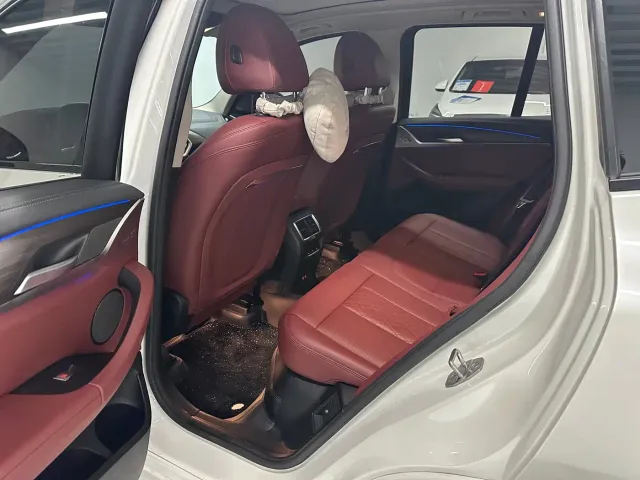 BMW X3 — Фото автомобиля 13