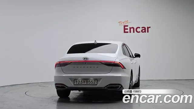 Hyundai Grandeur Grandeur (New) — Фото автомобиля 4