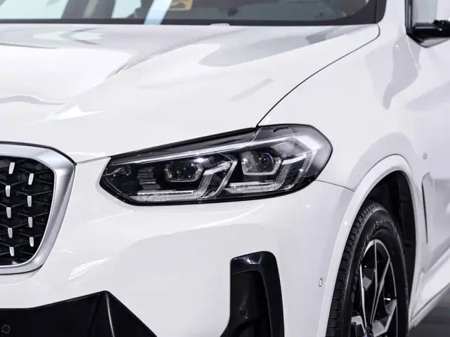 BMW X4 — Фото автомобиля 10