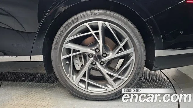 Genesis G90 Бензин 3.5 турбо AWD — Фото автомобиля 14