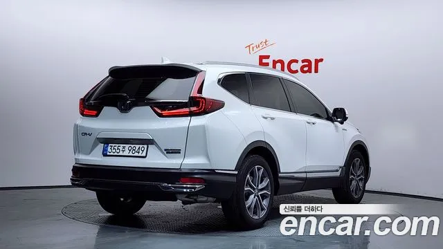 Honda CR-V Generation 5 — Фото автомобиля 2