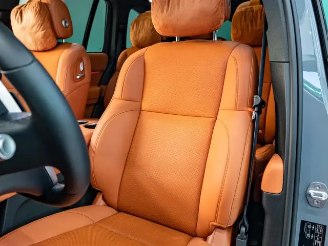 Li Auto L8 — Фото автомобиля 13