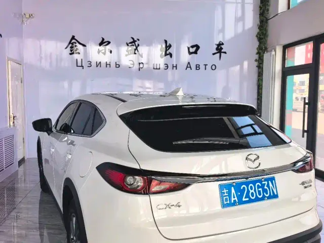 Mazda CX-4 — Фото автомобиля 6