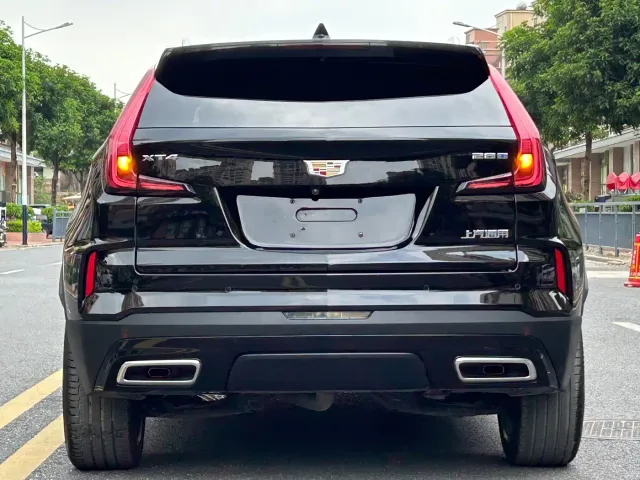 Cadillac XT4 — Фото автомобиля 6