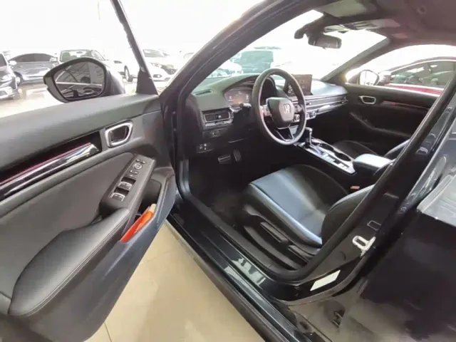 Honda Civic — Фото автомобиля 15