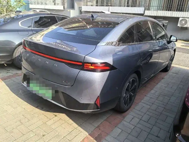 Xpeng P5 — Фото автомобиля 4
