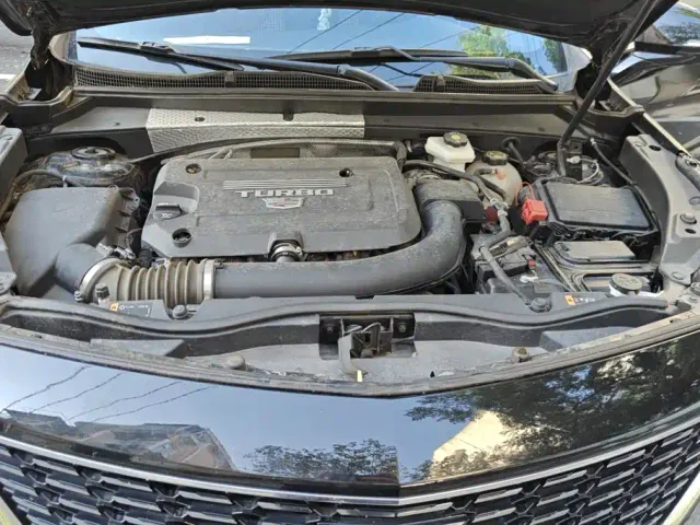 Cadillac XT4 — Фото автомобиля 10