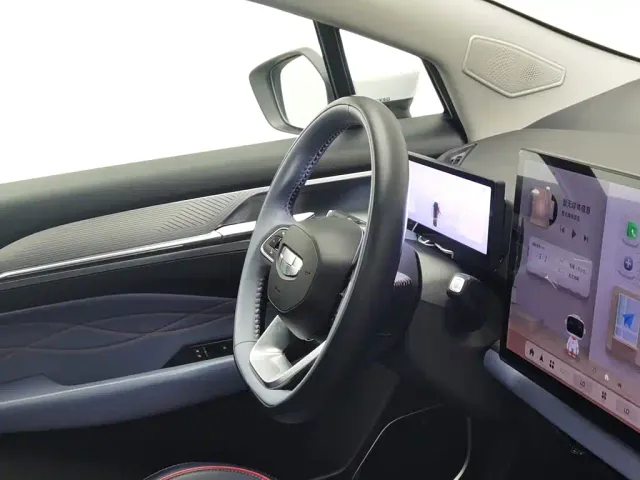 Geely Geometry M6 — Фото автомобиля 22