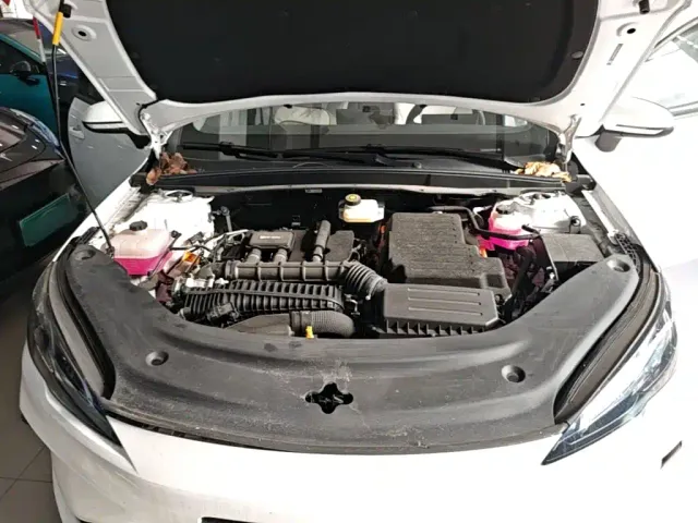 BYD Seal 05 DM-i — Фото автомобиля 19