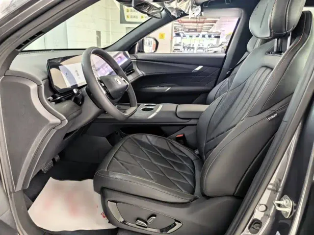 Changan CS75 Plus — Фото автомобиля 18