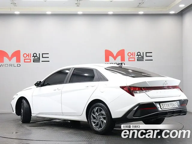 Hyundai AVANTE Новый Avante (CN7) — Фото автомобиля 3